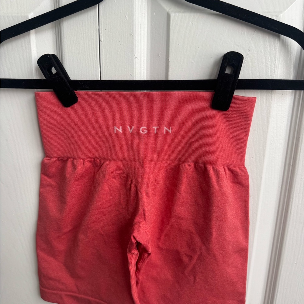 NVGTN Vibrant Coral Leggings
